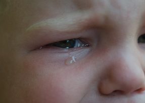 dítě pláče