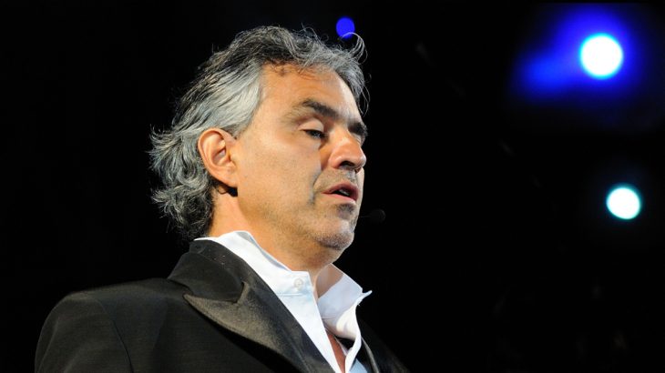 Italský slepý tenor Andrea Bocelli