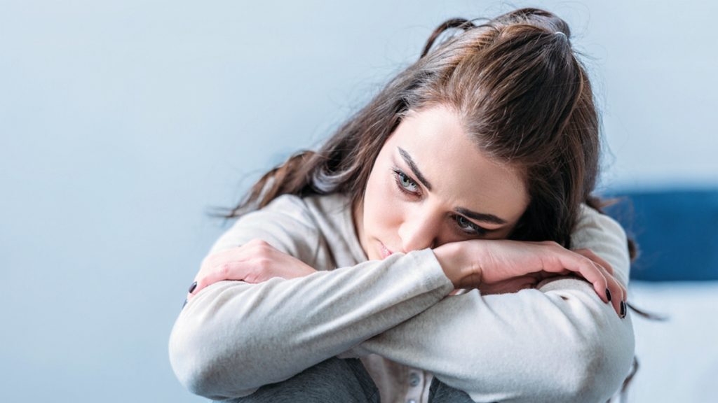 Frustrovaná smutná žena