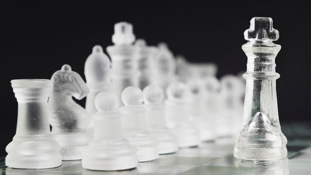 skleněné šachy