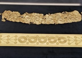 Zlatý diadém z doby bronzové poklad z Opavy