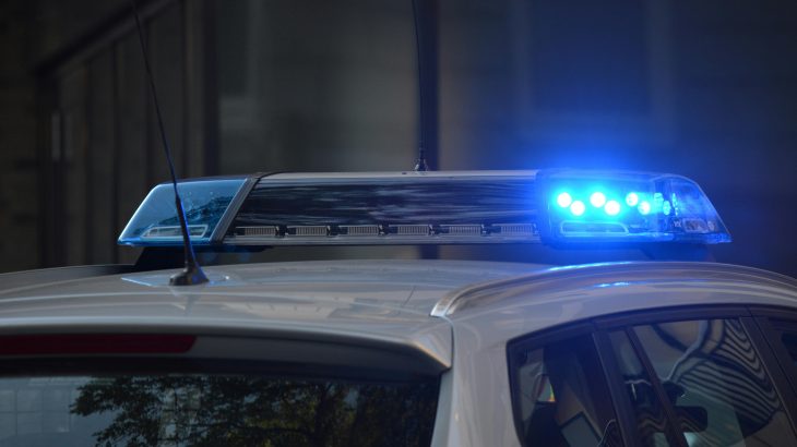 Nebezpečný pedofil utekl před nástupem do vězení. Policie varuje, může být ozbrojený